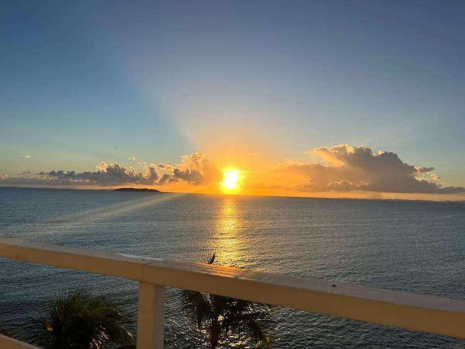 Beautiful Ocean Blue Love Oceanfront Apartment Fajardo Exterior foto
