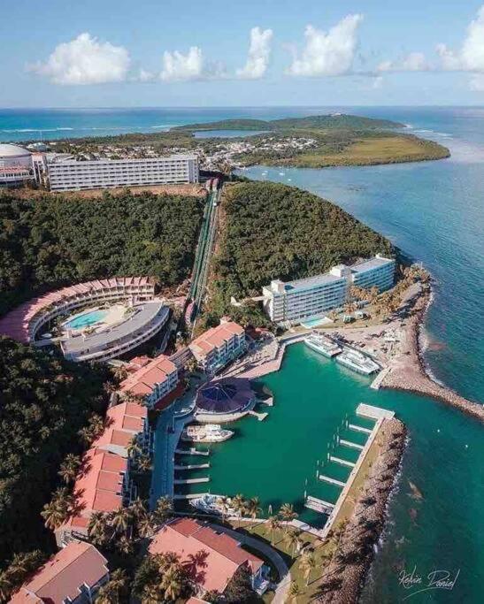 Beautiful Ocean Blue Love Oceanfront Apartment Fajardo Exterior foto