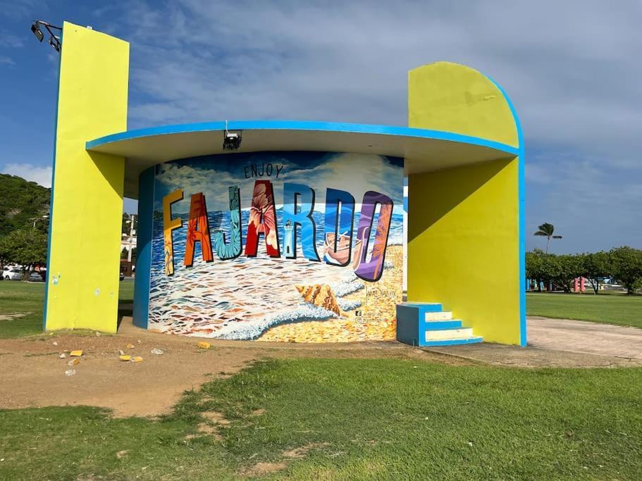 Beautiful Ocean Blue Love Oceanfront Apartment Fajardo Exterior foto
