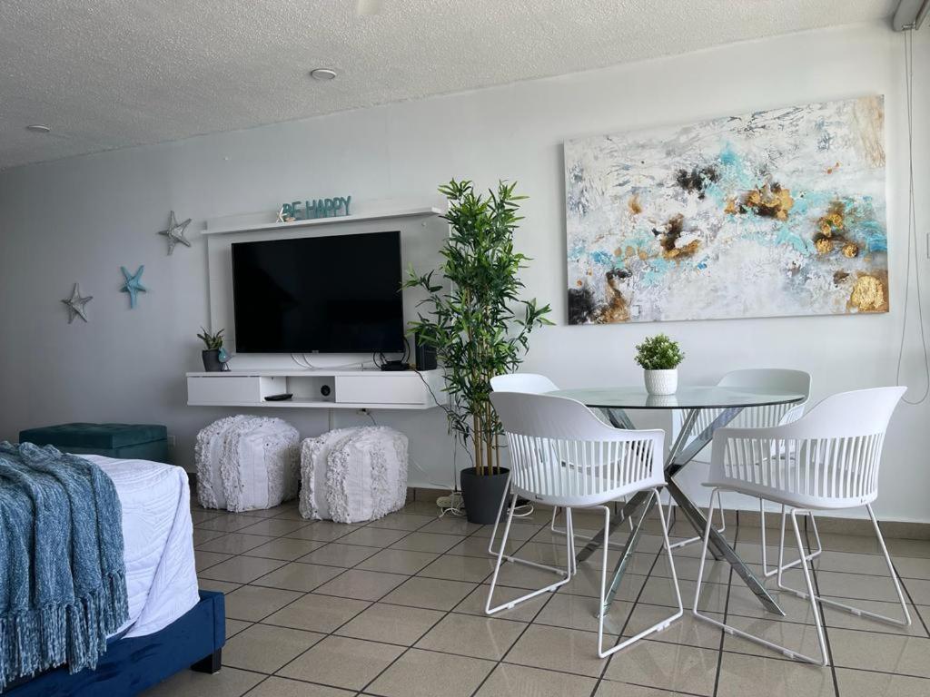 Beautiful Ocean Blue Love Oceanfront Apartment Fajardo Exterior foto