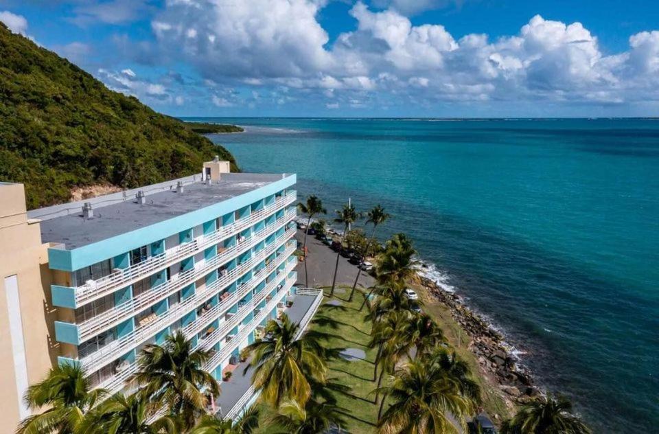Beautiful Ocean Blue Love Oceanfront Apartment Fajardo Exterior foto