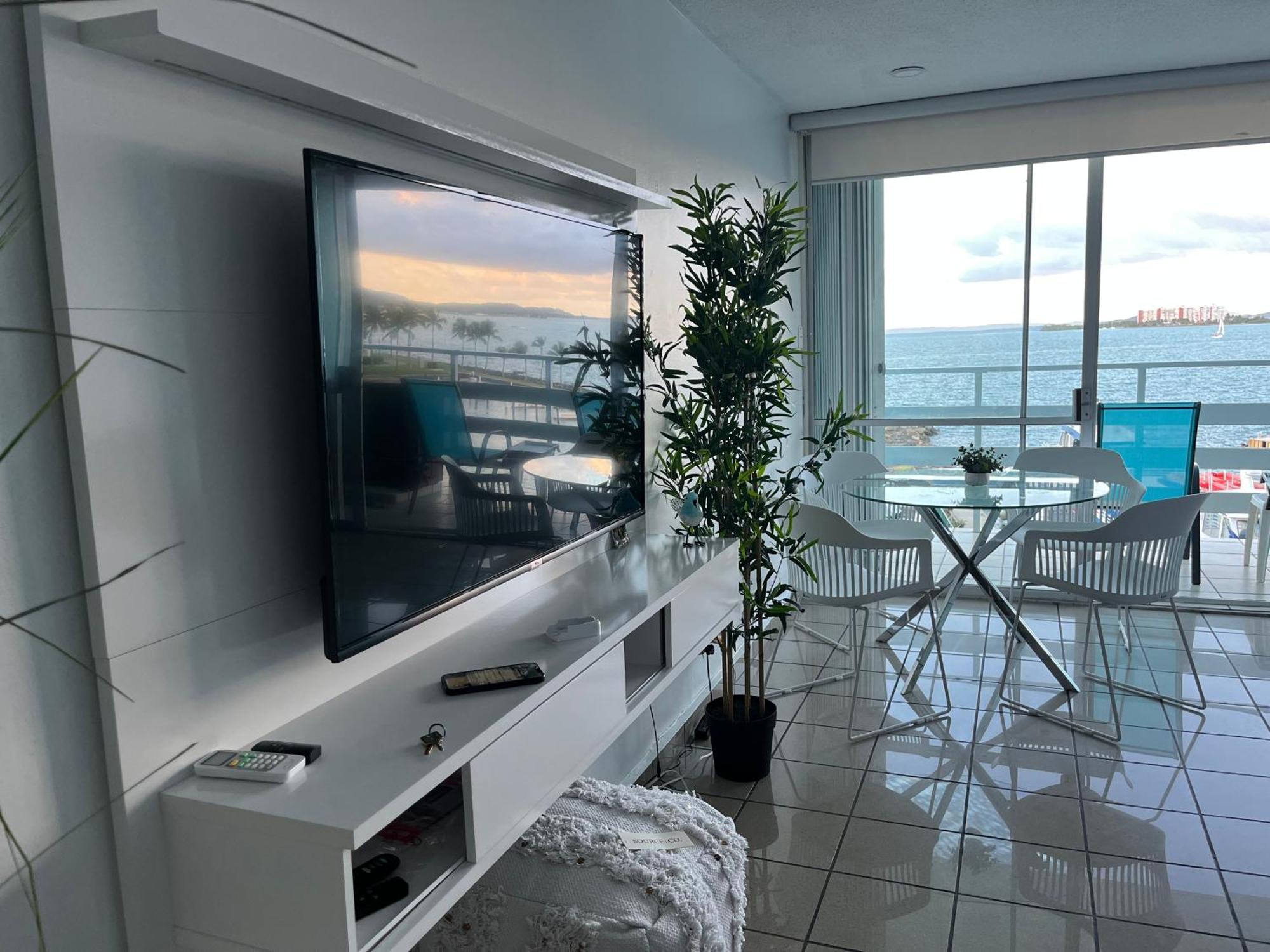 Beautiful Ocean Blue Love Oceanfront Apartment Fajardo Exterior foto